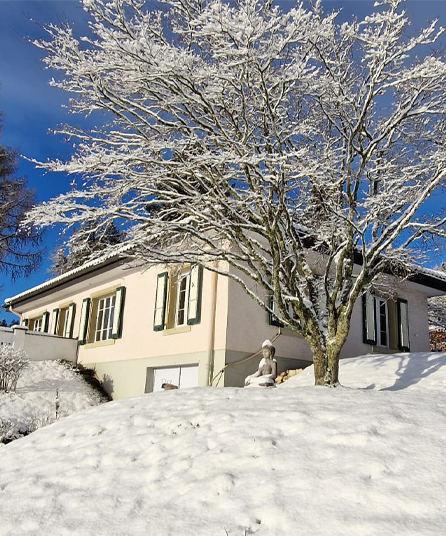 maison Matio Salvati sous la neige