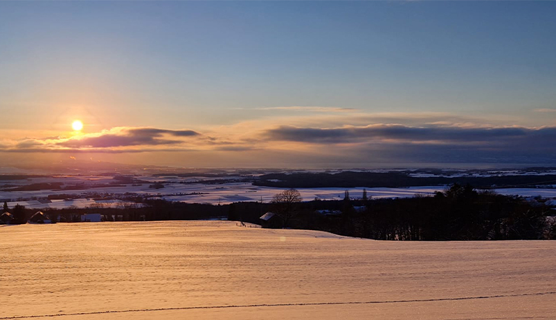 vue sur la plaine Mont la ville Mario Salvati